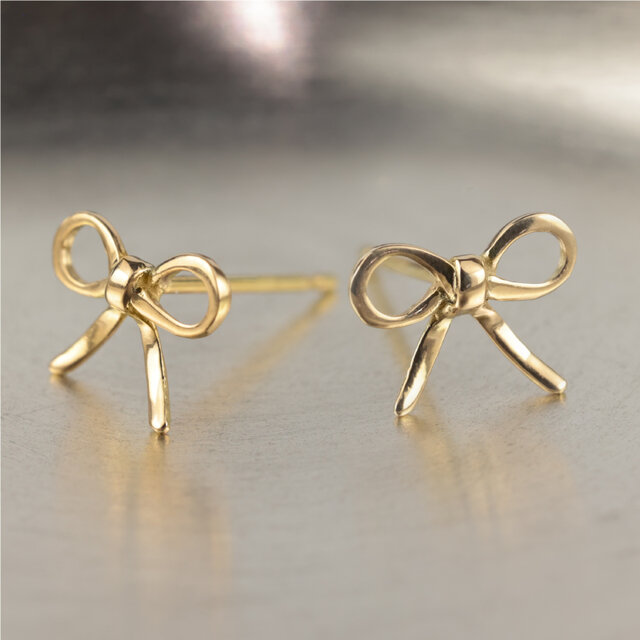 K18/大人可愛いリボンピアス｜片耳販売 スタッドピアス 甘くなりすぎ