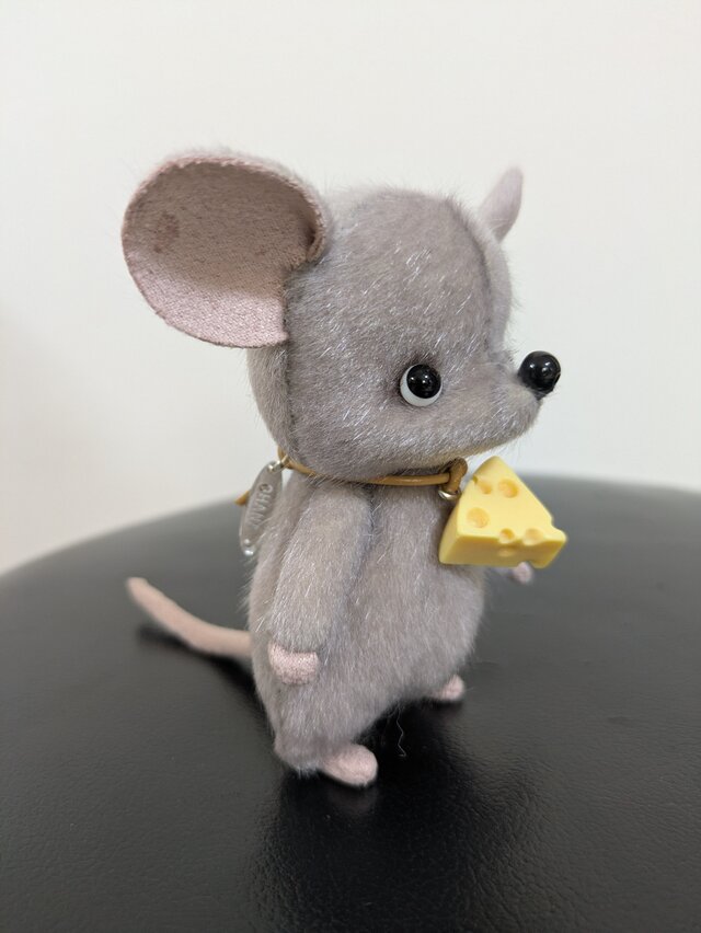 ネズミ　作家　作家様　ハンドメイド　ぬいぐるみ ハンドメイド☆ぬいぐるみ☆ねずみちゃんとチーズ | iichi 日々の