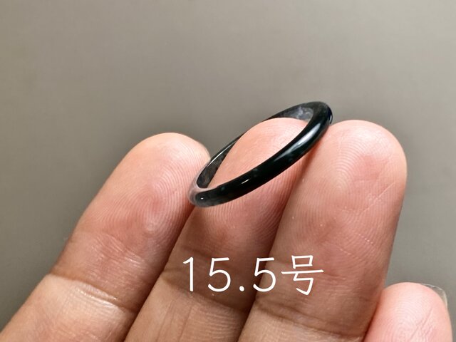 翡翠　グアテマラ産　龍　リング　美品 ソーティング L18-07 細身 黒翡翠 氷種 15.5号 グアテマラ産 A貨 本翡翠 くりぬき
