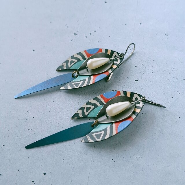 paper art african pattern faux pearl dangle ヴィンテージピアス
