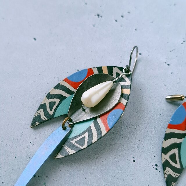 paper art african pattern faux pearl dangle ヴィンテージピアス