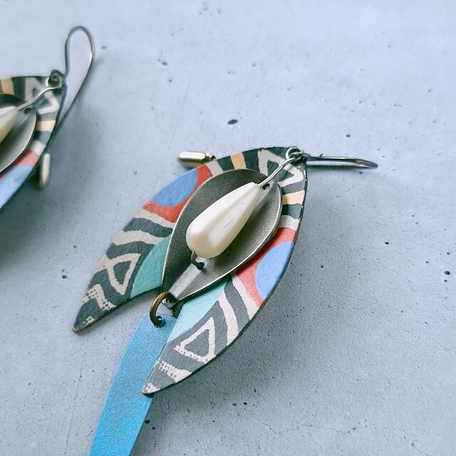 paper art african pattern faux pearl dangle ヴィンテージピアス