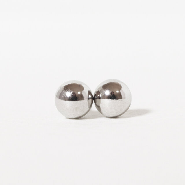 プラチナ 4㎜ 丸玉ピアス スタッド 可愛い セカンドピアス 4mm 4ミリ