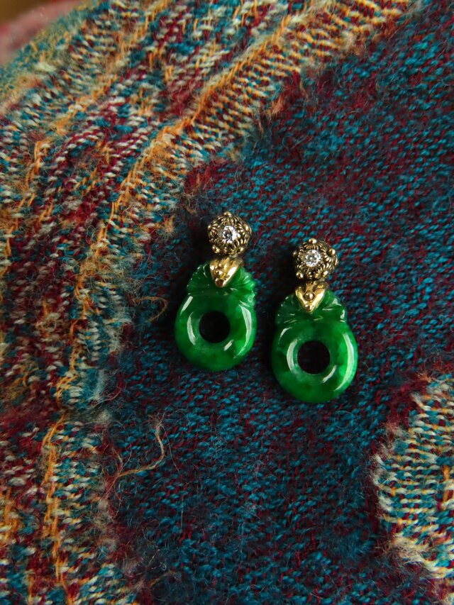 K18 Carving jadeite gold parts pierce | iichi 日々の暮らしを