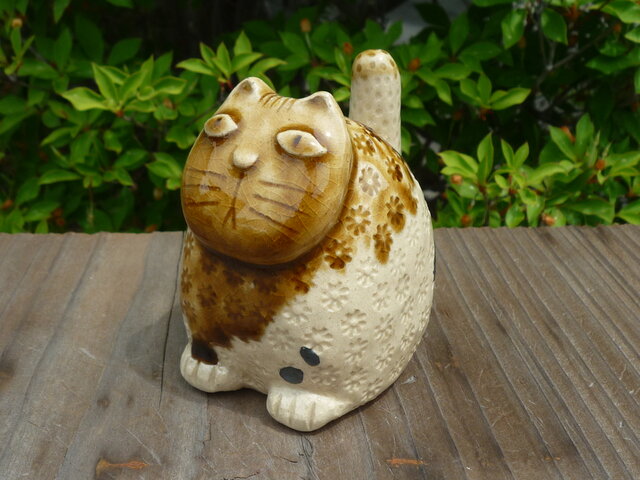 猫の置物 | iichi 日々の暮らしを心地よくするハンドメイドや