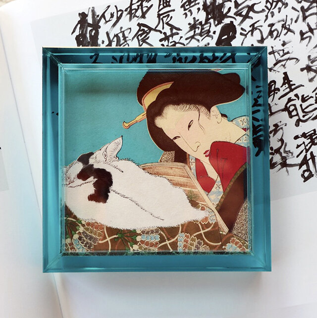 猫と女性」No.1 | iichi 日々の暮らしを心地よくするハンドメイドや