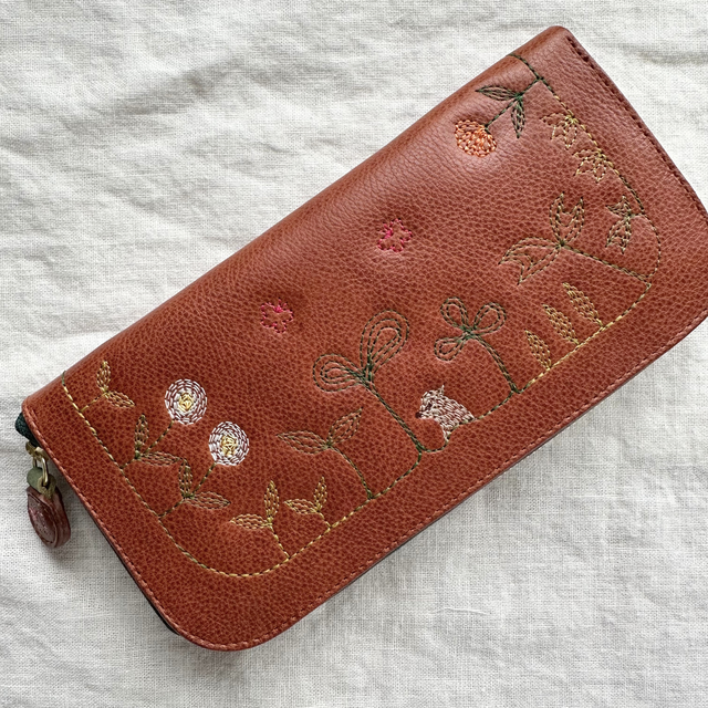 PREMIUM】GARDEN 刺繍長財布／[Piece 26G] | iichi 日々の暮らしを