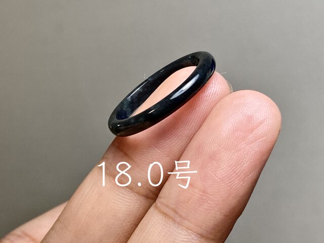 L18-12 黒翡翠 氷糯種 18.0号 グアテマラ産 A貨 本翡翠 くりぬき