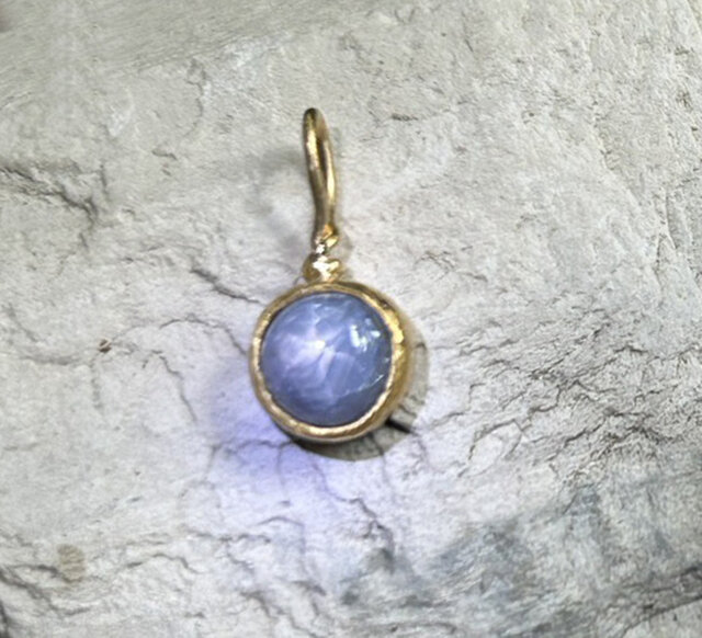 K24純金◇スター・サファイア◇1.70CT◇ ペンダントトップ | iichi