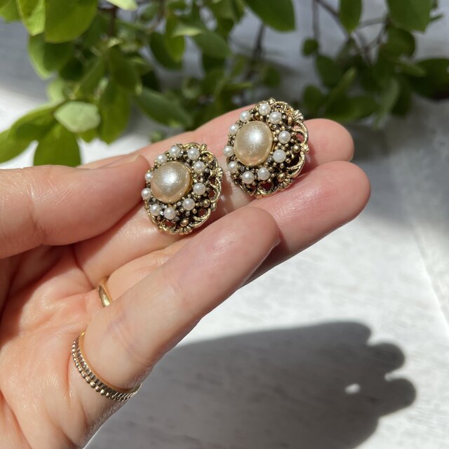 ゴールドとパールのクラシカルイヤリング｜ヴィンテージアクセサリー