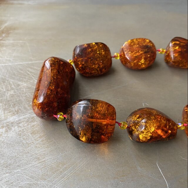Vintage 70s-80s retro rough cut amber beads necklace | iichi 日々