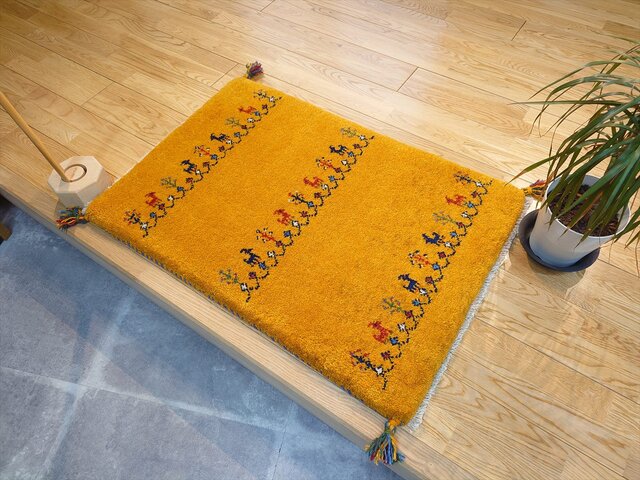 ハンドメイド ペルシャ ギャッベ 玄関マット ラグ 86x60cm 黄金色 ヤギ