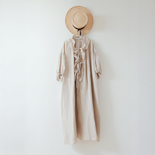 美品 Honnete ハーフスリーブ フリルカラー ワンピース リネン 楽天