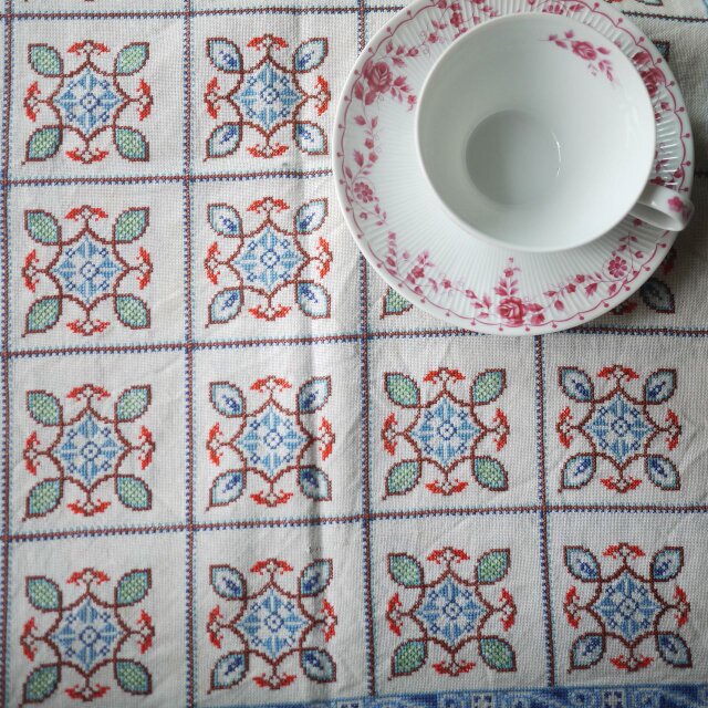 クロスステッチ刺繍 テーブルセンター ヴィンテージ英国 イギリス