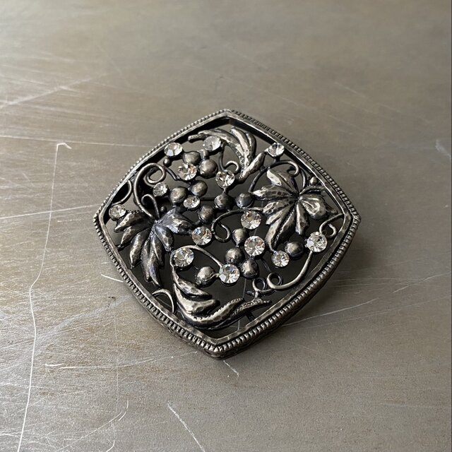 Vintage USA retro botanical crystal bijou brooch | iichi 日々の