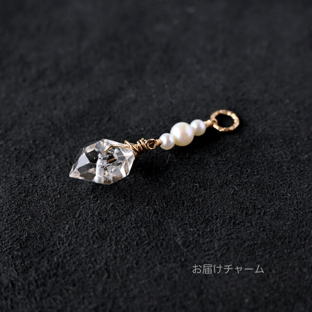 ダブルポイントクリスタル＆淡水パールイヤーカフ用チャーム【片耳