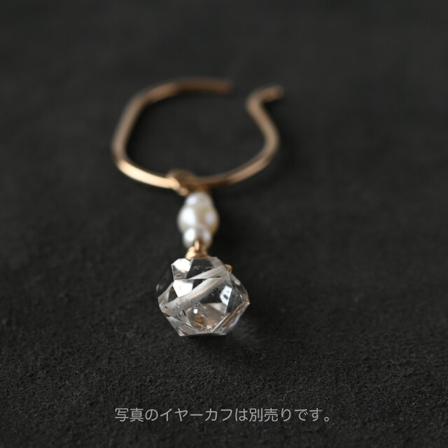 ダブルポイントクリスタル＆淡水パールイヤーカフ用チャーム【片耳
