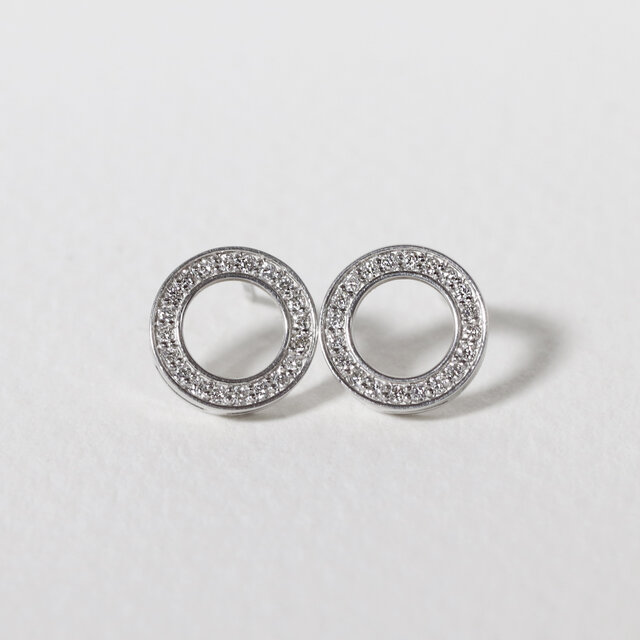 プラチナ 0.20ct サークルダイヤモンドピアス Pt900 華やか プラチナ