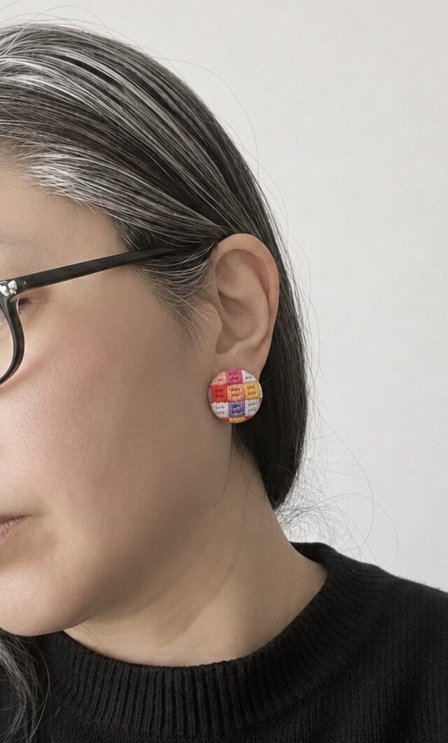 絽ざし刺繍ピアス みちしるべ ｜ 国産絹糸 手刺繍 和モダン | iichi