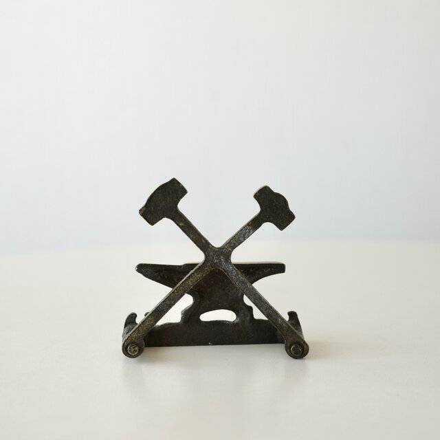 Metal Letter Holder | iichi 日々の暮らしを心地よくするハンドメイド