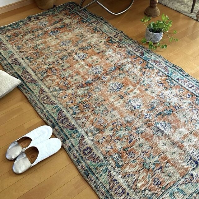 97×206 テラコッタ×ブルー 擦れボタニカル トルコヴィンテージラグ