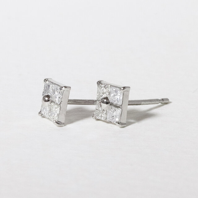 プラチナ 0.30ct スクエアダイヤモンドピアス 四角 華やか スタッド