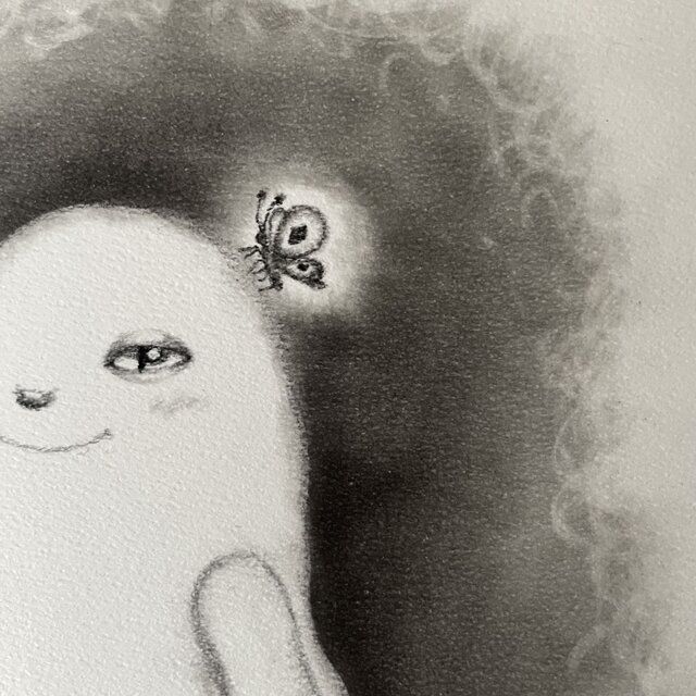 チャコールドローイング 木炭画 『やさしいオバケちゃん。』 | iichi