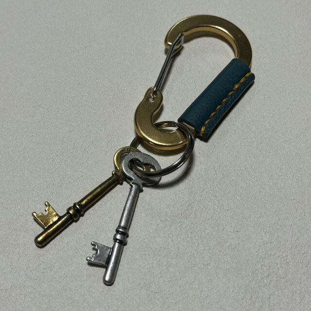 在庫品】レザー付カラビナ アウトドア キーホルダー | iichi 日々の