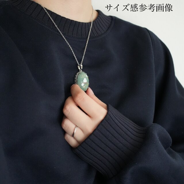 ひまわりと淡水シェルの金箔ペンダント｜夏デザイン・金沢金箔使用