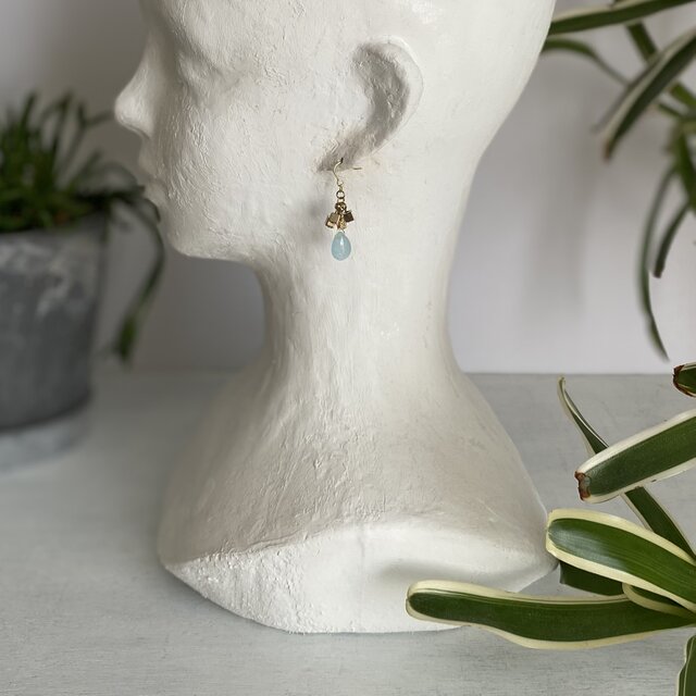 Vintage 00s light blue natural stone chalcedony pierce | iichi