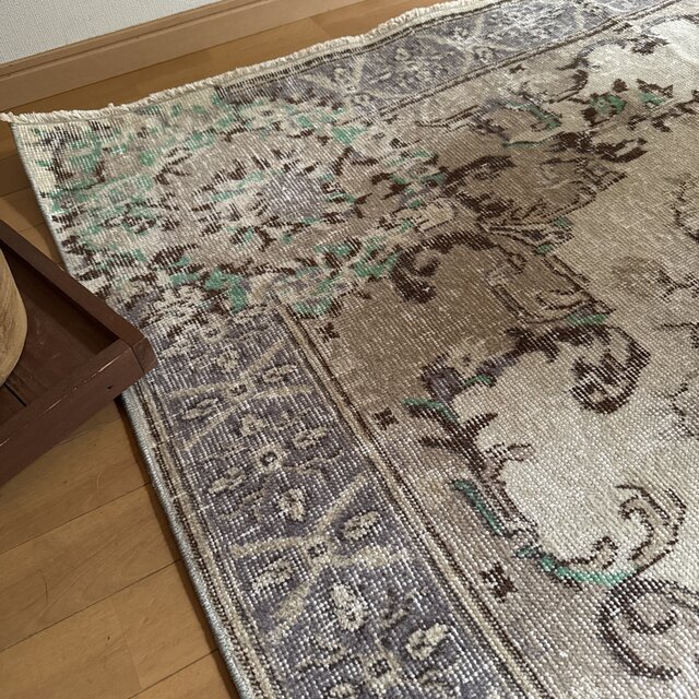 超大判169×274レアくすみラベンダー×クリーム　トルコヴィンテージラグ 超大判165×268 グレージュ×スモーキーラベンダー トルコヴィンテージ