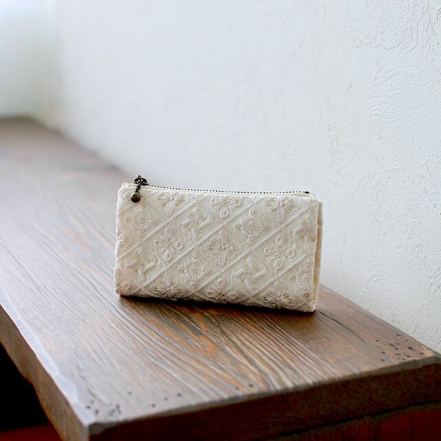コロ様 インド刺繍生地 ポーチ ハンドメイド インド刺繍生地のひらく、仕分けポーチ｜蛇腹ポーチ・お薬ポーチ・ミニ