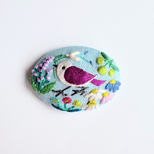 ことりと草花の刺繍ブローチ(botanical）#48 | iichi 日々の暮らしを