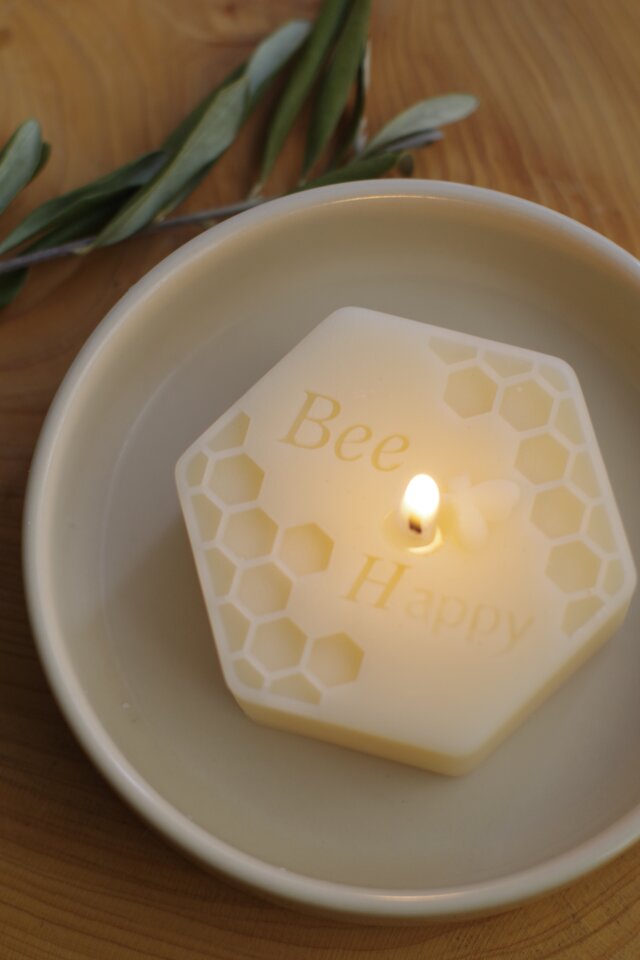 天然蜜蝋のハニカムキャンドル｜Bee Happy｜ミツバチの恵みを灯す