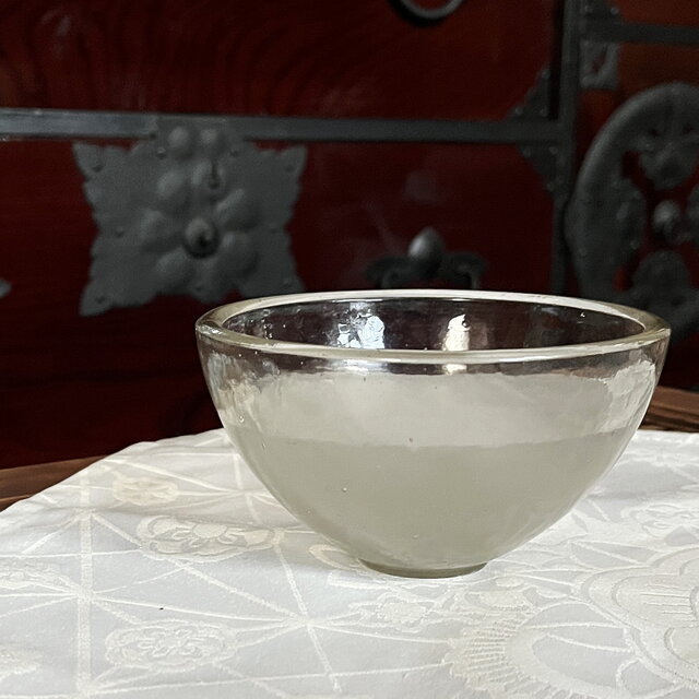 ガラスの薬研 乳鉢 すり鉢 yk310 | iichi 日々の暮らしを心地よくする