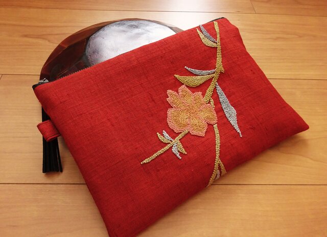 刺繍を楽しむポーチ（相良刺繍） | iichi 日々の暮らしを心地よくする