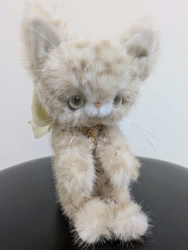 ハンドメイド* ぬいぐるみ*くたっと猫ちゃん*ヒョウ柄*アーモンド ハンドメイド☆ぬいぐるみ☆くたっと猫ちゃん☆ヒョウ柄☆アーモンド
