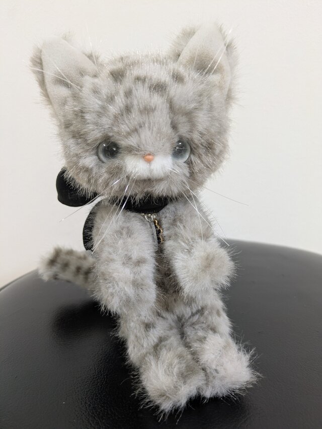 ハンドメイド* ぬいぐるみ*くたっと猫ちゃん*ヒョウ柄*カーキグレイ ハンドメイド☆ぬいぐるみ☆くたっと猫ちゃん☆ヒョウ柄☆カーキグレイ