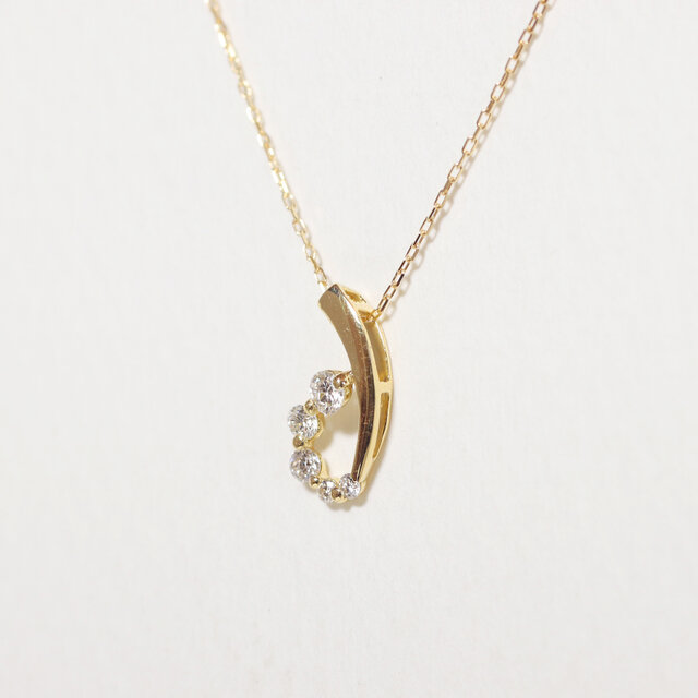 K10 0.12ct グラデーションダイヤモンド ペンダント 天然ダイヤモンド 