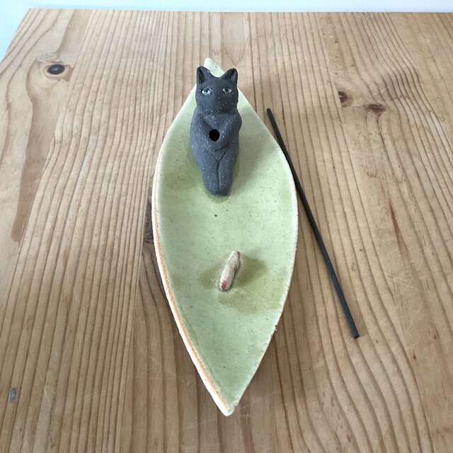 釣りする猫のお香立て(黒猫) | iichi 日々の暮らしを心地よくする