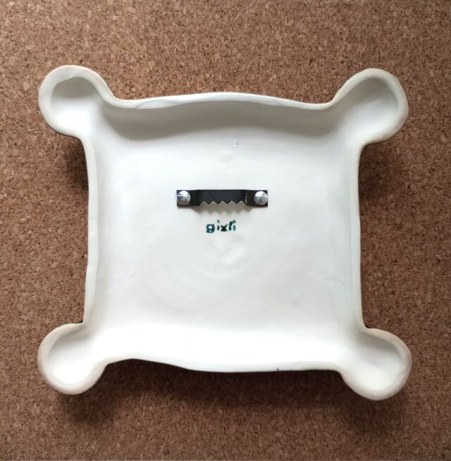 あのころの記憶 陶器の壁飾り オブジェ | iichi 日々の暮らしを