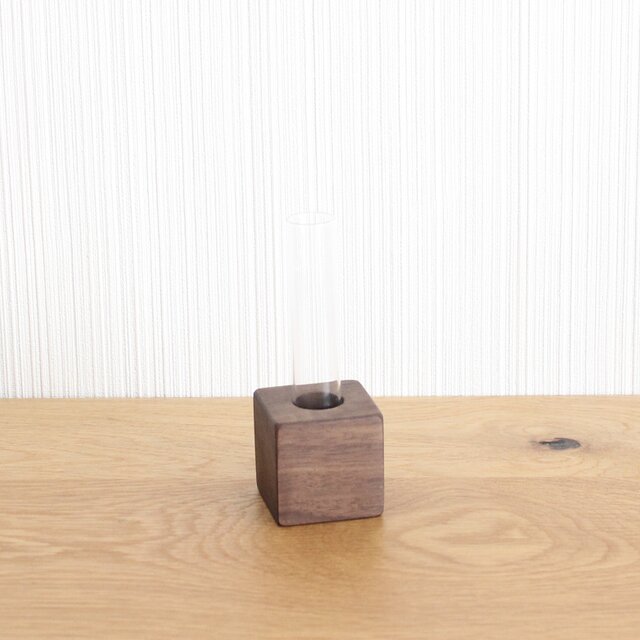 ウォールナットのキューブ一輪挿し フラワーベース 木製 | iichi 日々