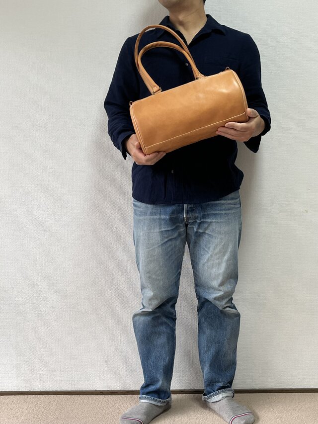 okiyu]レザーバッグ ドラム型 ヌメ革 | iichi 日々の暮らしを心地よく