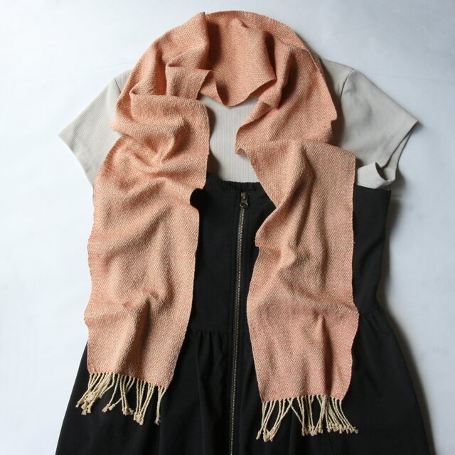 しっとり軽い！ 草木染シルクマフラー（インド茜） | iichi 日々の