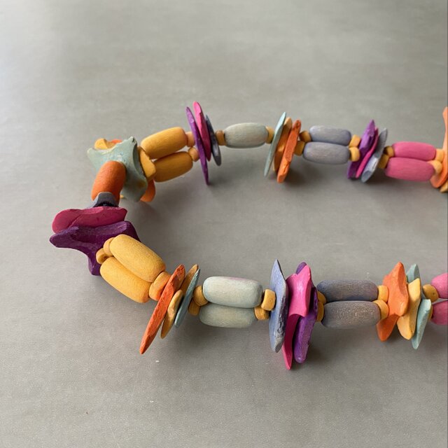 Vintage 70s-80s USA retro multicolor wood beads necklace | iichi