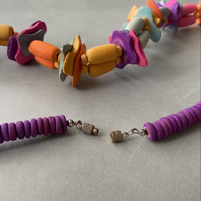 リ*ʔ様 ビンテージ　レトロ　アクセサリーまとめて　約4kg Vintage 70s-80s USA retro multicolor wood beads necklace | iichi