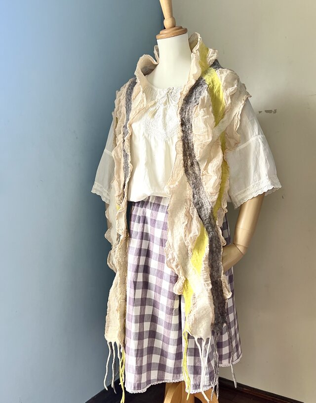 羊毛と草木染めガーゼのロングストール（柿渋） | iichi 日々の暮らし