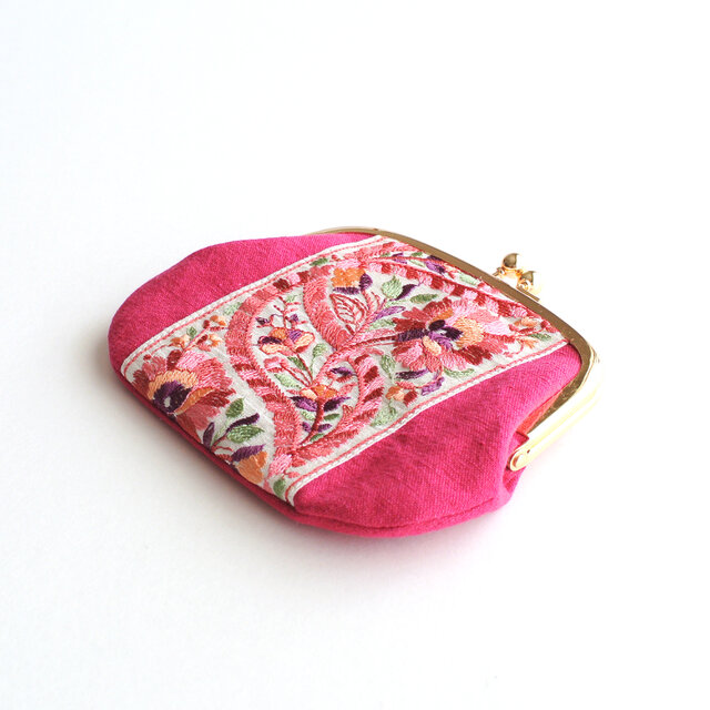 インド刺繍リボンのがま口ポーチ/お財布 ピンク | iichi 日々の暮らし