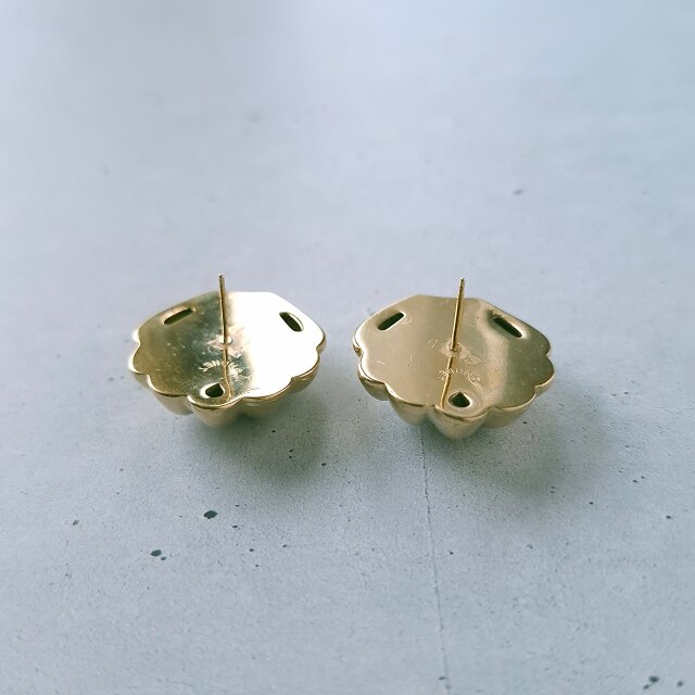 MONET ゴールド イヤリング ヴィンテージ シェルモチーフ 当時物 レトロ MONET》 gold tone shell vintage pierced earrings モネ ヴィンテージ