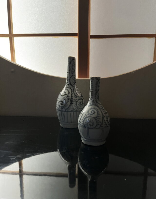 染め付け たこ唐草 御神酒徳利 古伊万里 小 yk314 | iichi 日々の